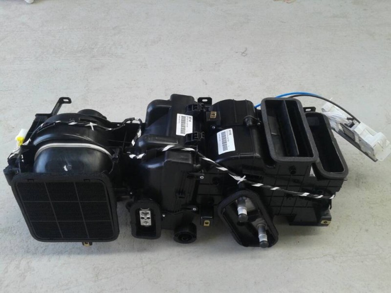 ,汽車(chē)空調(diào)暖風(fēng)機(jī)總成,濟(jì)南晨駿汽車(chē)空調(diào)有限公司