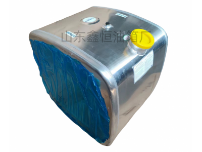 WG9725550002,270L鋁合金油箱,山東鑫恒油箱廠 (濟(jì)南順宇油箱油濾)