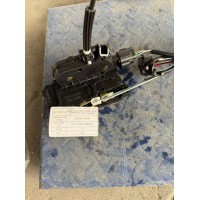 DZ14251340048   右車門鎖體（電動(dòng)）