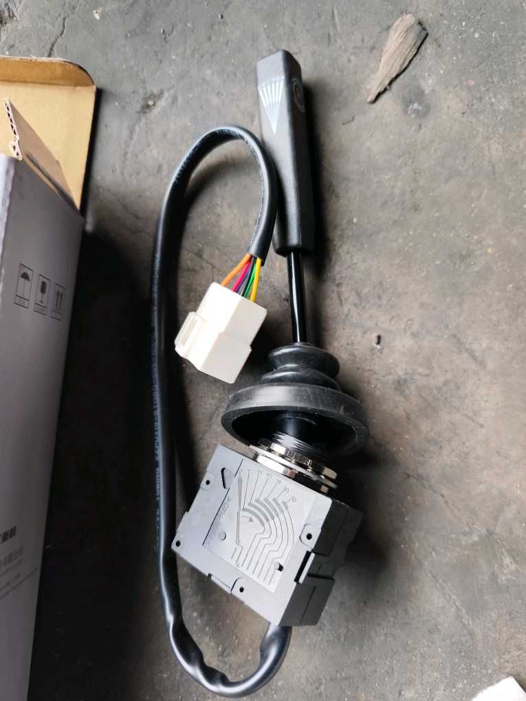 35240020160/35240020230緩速器開關(guān)