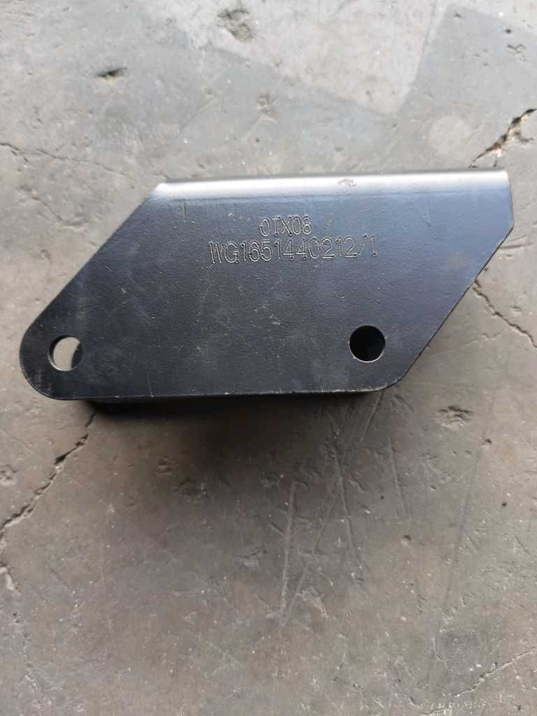 WG1651440212導(dǎo)輪支架