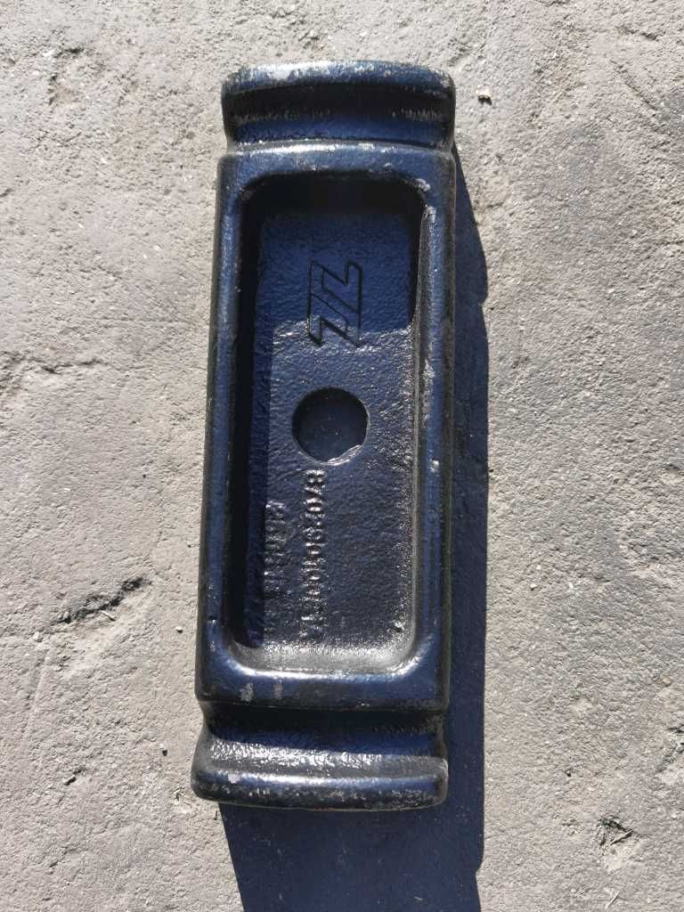 87029010081A前鋼板壓板加厚